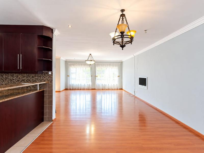 To Let 4 Bedroom Property for Rent in Southernwood Eastern Cape
